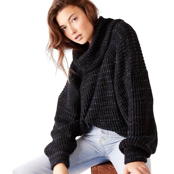 Free People Sweaters - Free People Heavy Knit Leo Tunic Sweater - M